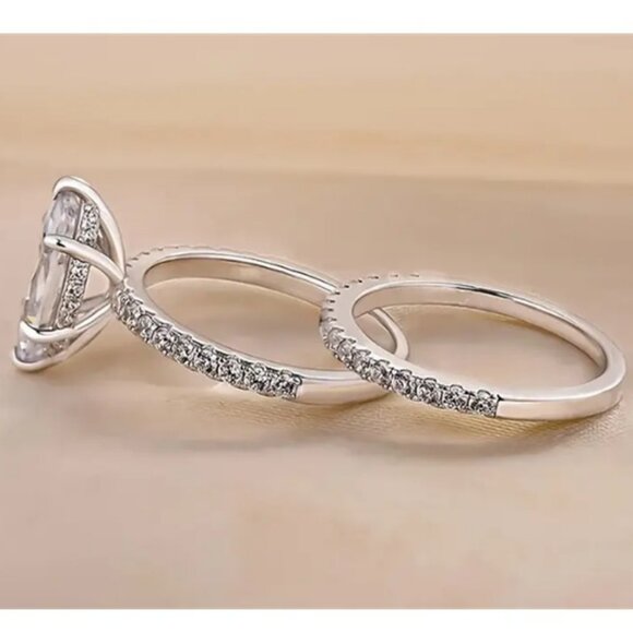 4 Carat Marquise Cut Lab Created Cubic Zirconia 14k White Gold Electro Plated - Picture 2 of 5